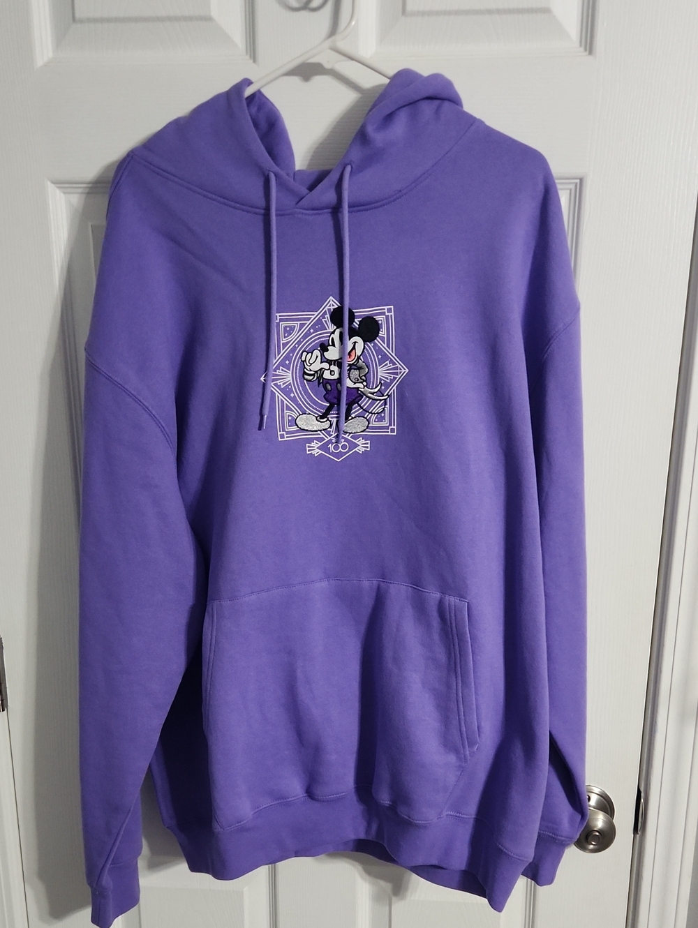 NWT. Disney 100 Platinum Celebration Mickey&Friends Hoodie Adult Unisex Xl